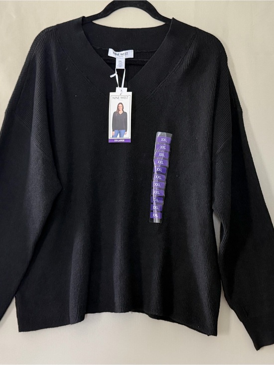 Nine West Sweaters - Nine West Black V-Neck Relaxed Knit Sweater